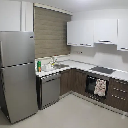 New Fabulous Flat In The Heart Of Kyrenia 아파트 키레니아