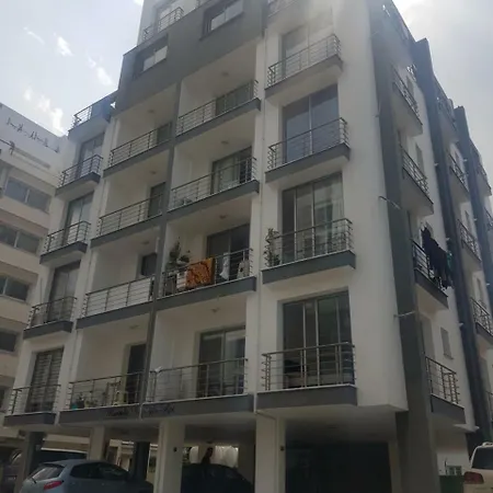 New Fabulous Flat In The Heart Of Kyrenia 아파트 키레니아