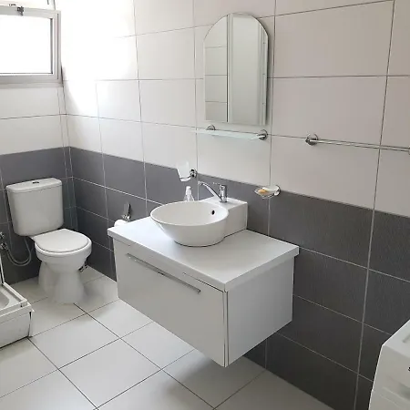 New Fabulous Flat In The Heart Of Kyrenia *
