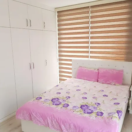 New Fabulous Flat In The Heart Of Kyrenia 아파트